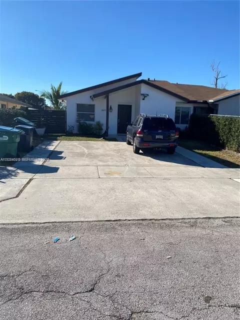18802 SW 113th Ave #10, Miami, FL 33157