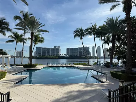 3215 NE 184th St #14109, Aventura, FL 33160