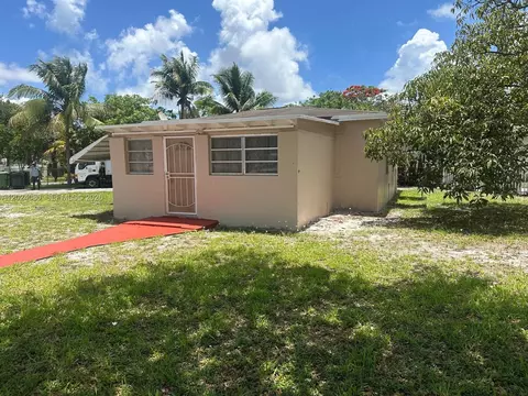 12555 NW 10th Ave, North Miami, FL 33168