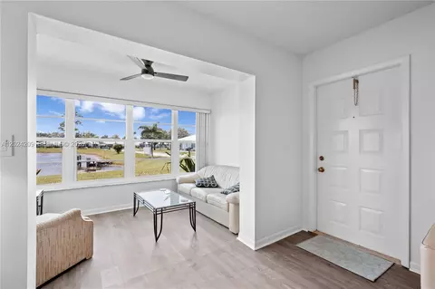 14604 Canalview Dr #B, Delray Beach, FL 33484