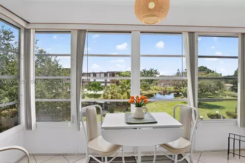 2800 NW 47th Ter #303B, Lauderdale Lakes, FL 33313