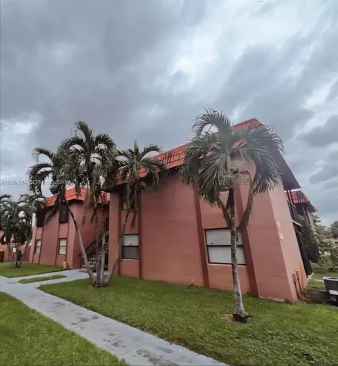 6480 W 27th Ct #54-22, Hialeah, FL 33016