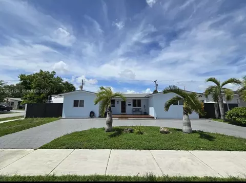 9591 SW 52nd Ter, Miami, FL 33165