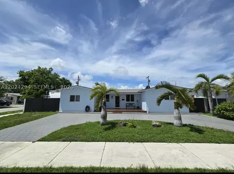 9591 SW 52nd Ter, Miami, FL 33165