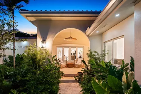 2508 Anderson Rd, Coral Gables, FL 33134