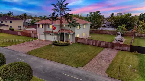 1730 NW 21st St, Homestead, FL 33030