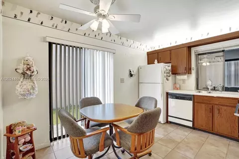 2266 Seagrape Cir, Coconut Creek, FL 33066 photo 4