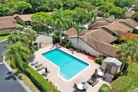 2266 Seagrape Cir, Coconut Creek, FL 33066 photo 27