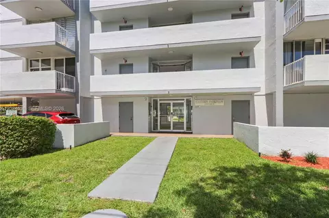 16518 NE 26th Ave #405, North Miami Beach, FL 33160