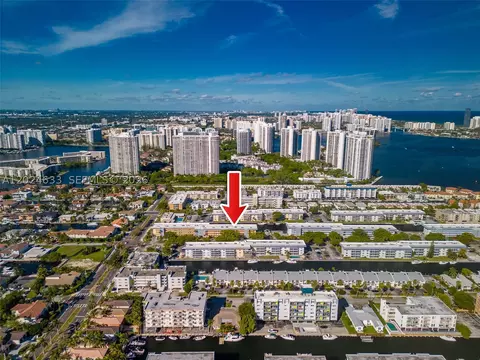 3551 NE 169th St #301, North Miami Beach, FL 33160