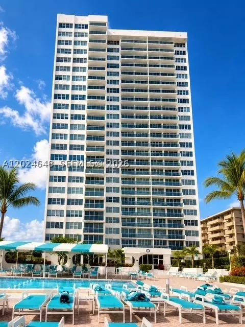 3140 S Ocean Dr #1705, Hallandale Beach, FL 33009