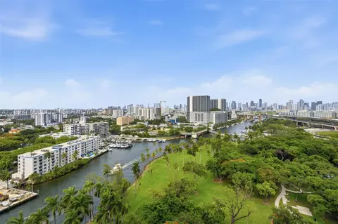 1861 NW S River Dr #2008, Miami, FL 33125