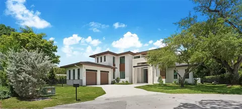 Exterior - 9405 SW 72nd Ct, Pinecrest, FL 33156 photo 10 of 10
