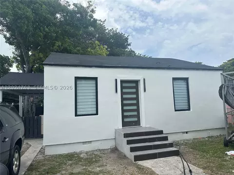 1773 NW 45th St, Miami, FL 33142
