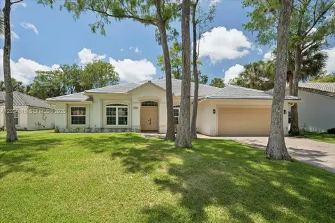 6508 NW 54th Ct, Lauderhill, FL 33319