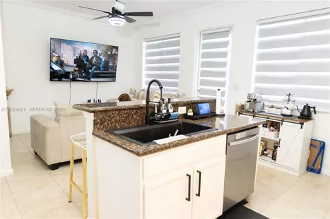 21101 NW 14th Pl #335, Miami Gardens, FL 33169