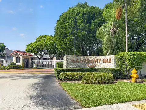 14930 SW 104th St #27, Miami, FL 33196
