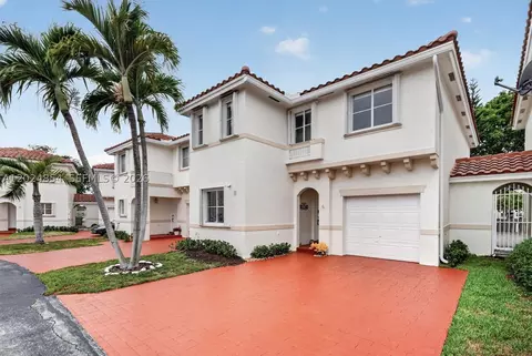 14930 SW 104th St #27, Miami, FL 33196