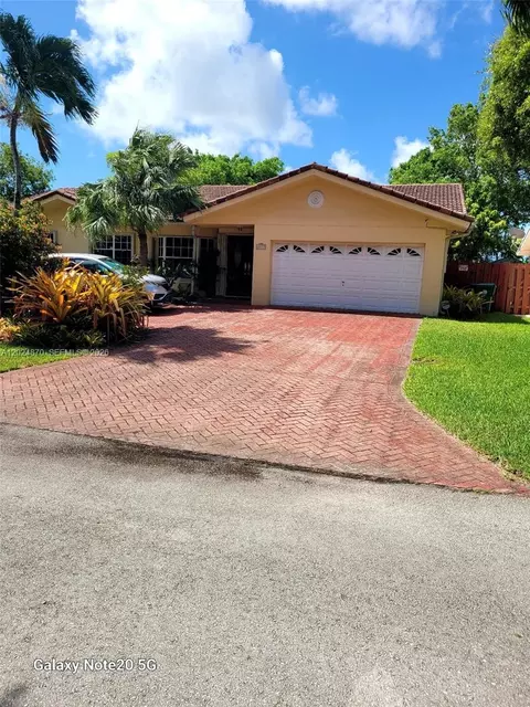 9114 SW 163rd Ter, Palmetto Bay, FL 33157