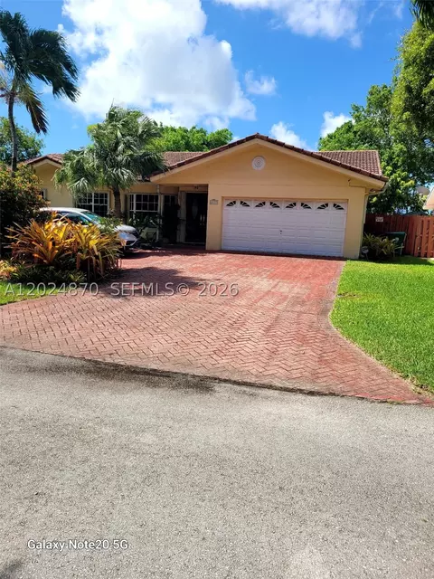 9114 SW 163rd Ter, Palmetto Bay, FL 33157