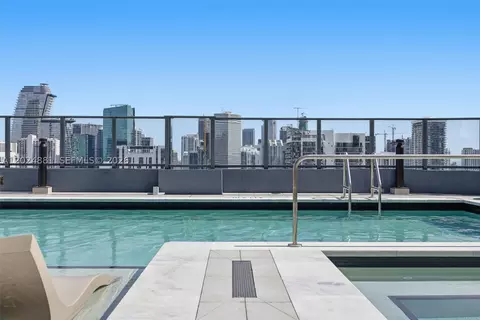 121 NE 5th St #1712, Miami, FL 33132