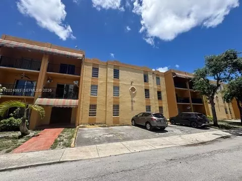 525 W 69th St #101, Hialeah, FL 33014