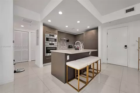 7825 NW 107th Ave #507, Doral, FL 33178