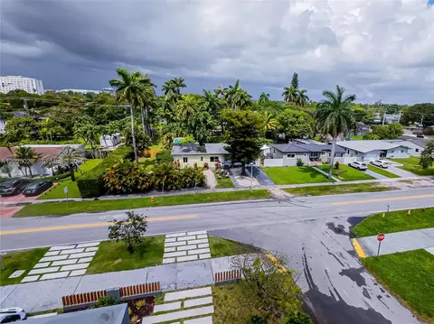548 East Dr, Miami Springs, FL 33166