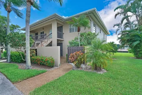 5590 Via Delray #B, Delray Beach, FL 33484