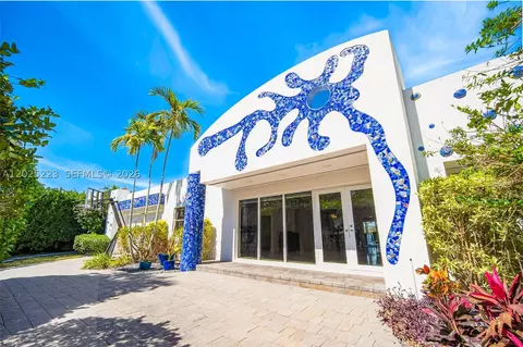 2091 NE 191st Dr, North Miami Beach, FL 33179