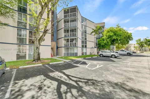 6955 NW 186th St #F102, Hialeah, FL 33015