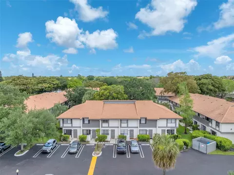 9764 NW 14th St #23, Coral Springs, FL 33071
