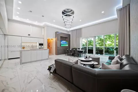 1800 S Ocean Dr #310, Hallandale Beach, FL 33009