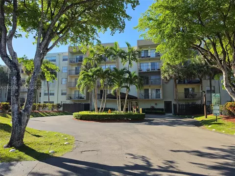 14250 SW 62nd St #409, Miami, FL 33183