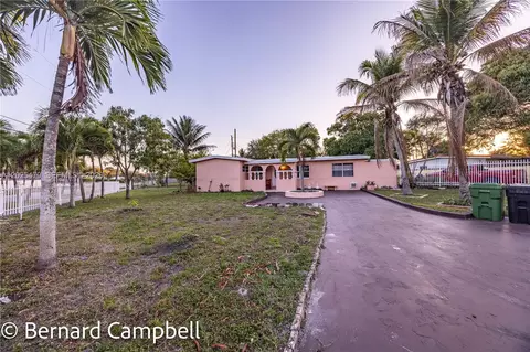 918 NW 13th Ct, Fort Lauderdale, FL 33311