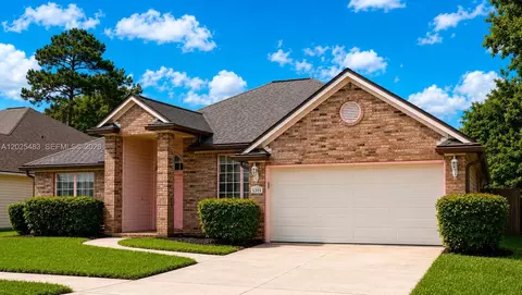 5304 Chestnuts Lake Dr, Jacksonville, FL 32258