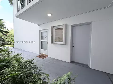 9159 SW 77th Ave #112, Miami, FL 33156