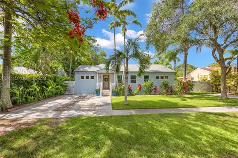 5825 SW 46th Ter, Miami, FL 33155