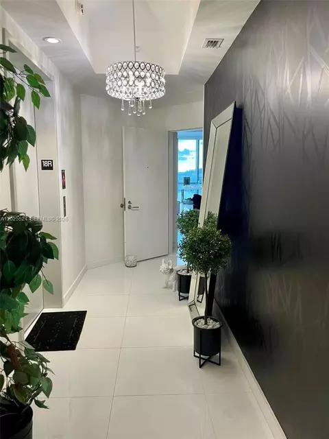 851 NE 1st Ave #1808, Miami, FL 33132