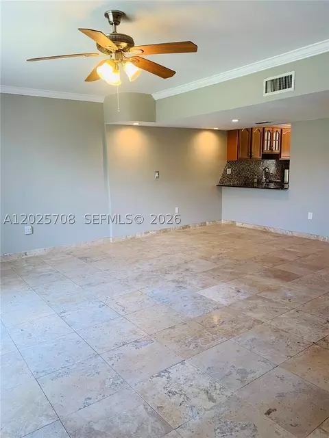 1651 NE 115th St #21C, Miami, FL 33181