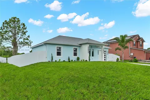 546 E Louisville St, Lehigh Acres, FL 33974