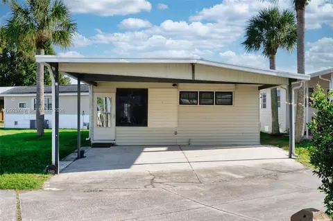 5302 SE 64th Ter, Okeechobee, FL 34974 photo 2