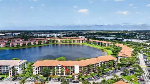 650 SW 138th Ave #105J, Pembroke Pines, FL 33027