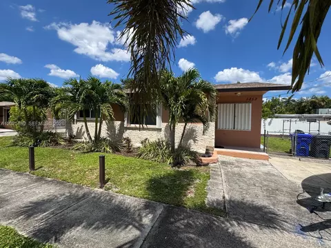 5851-5853 Fillmore St, Hollywood, FL 33021