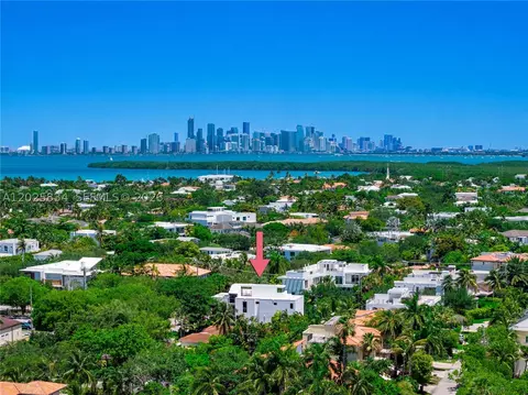 View/Area - 571 Glenridge Rd, Key Biscayne, FL 33149 photo 1 of 5