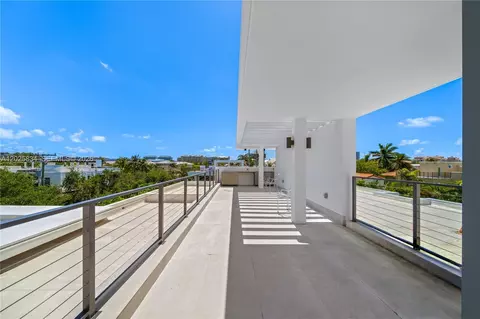 Other - 571 Glenridge Rd, Key Biscayne, FL 33149 photo 10 of 11