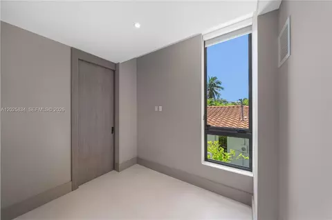 Bedroom - 571 Glenridge Rd, Key Biscayne, FL 33149 photo 6 of 6