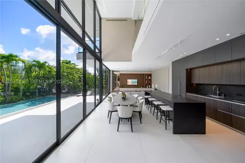 Other - 571 Glenridge Rd, Key Biscayne, FL 33149 photo 5 of 12