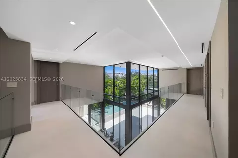 Entry Way - 571 Glenridge Rd, Key Biscayne, FL 33149 photo 1 of 3