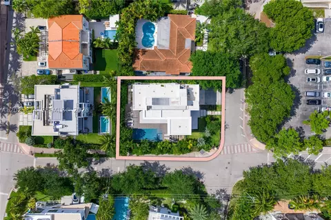 View/Area - 571 Glenridge Rd, Key Biscayne, FL 33149 photo 3 of 5